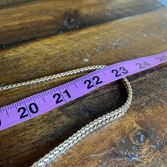 Deux Lux Convertible Crossbody Clutch Bag in Woven Metallic Gold Vegan Leather - Picture 15 of 15